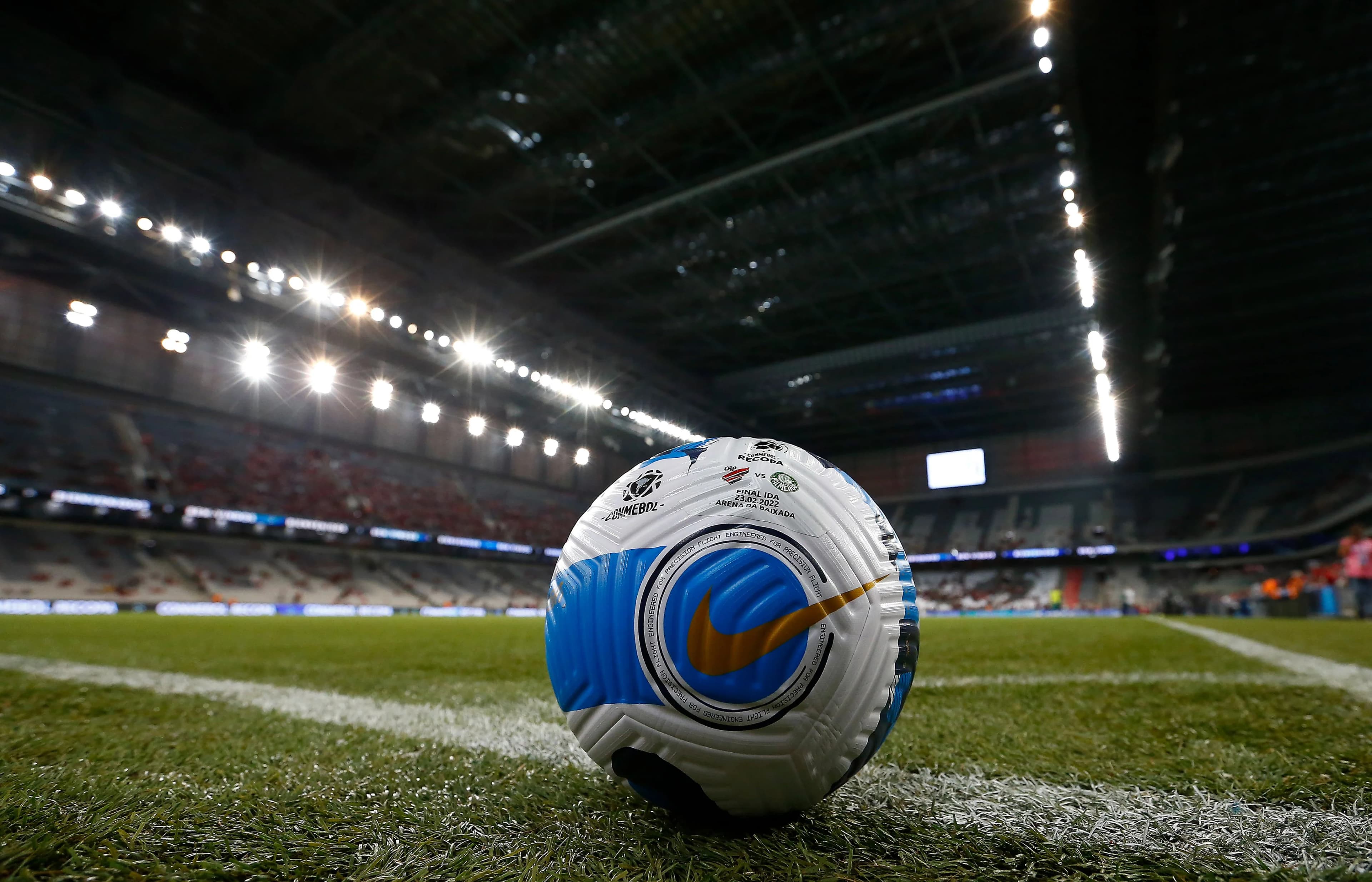 Athletico-PR confirma troca do gramado sintético da Arena da Baixada