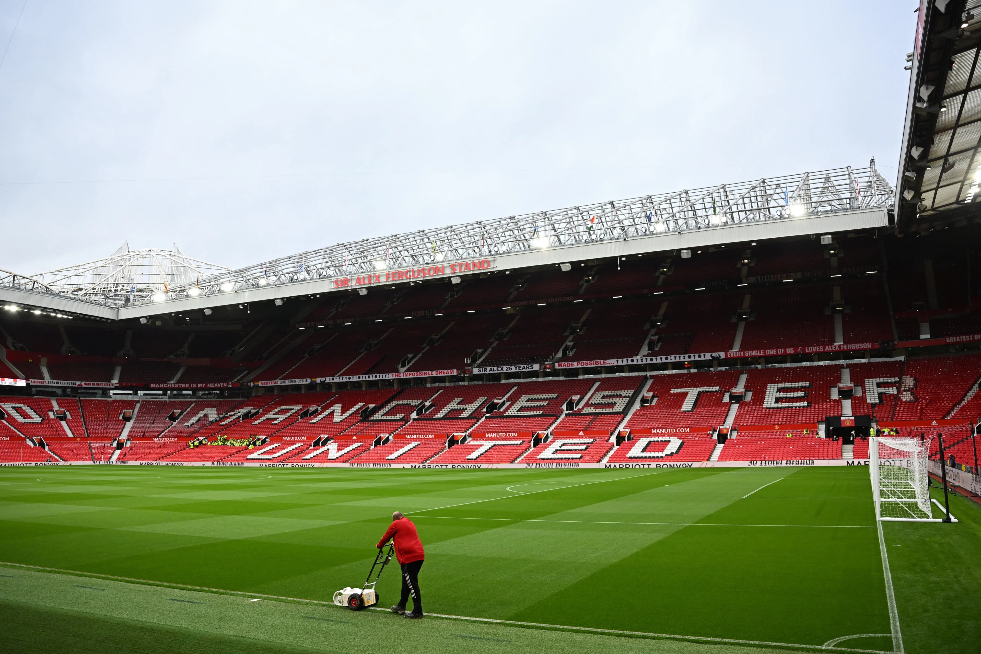 Manchester United x Liverpool: onde assistir, horário e detalhes do clássico