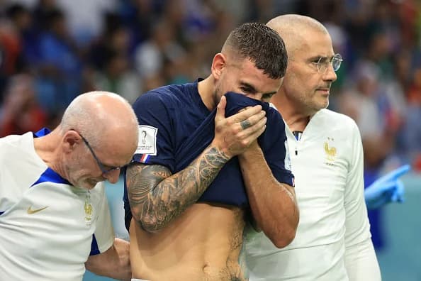 Jogador do PSG é acusado de tráfico humano na França; entenda