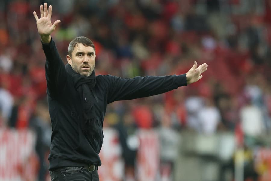 Internacional anuncia a demissão do técnico Eduardo Coudet