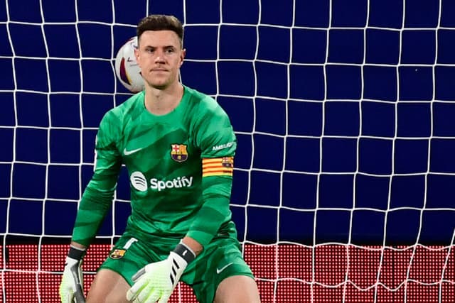 Sem espaço no Barcelona, Ter Stegen encaminha saída do clube