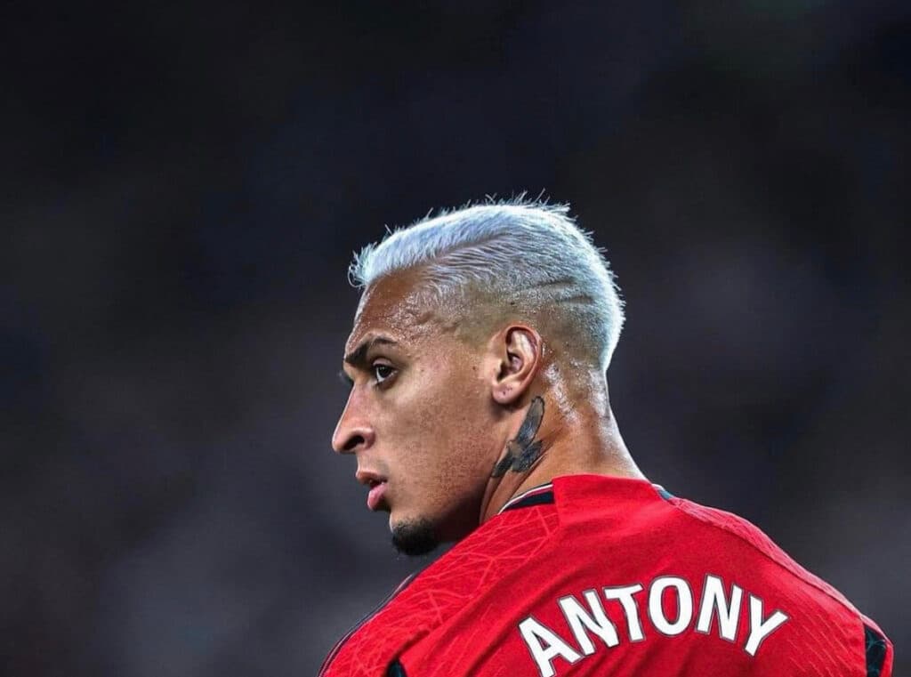 Especulado no São Paulo, Antony deve deixar o Manchester United