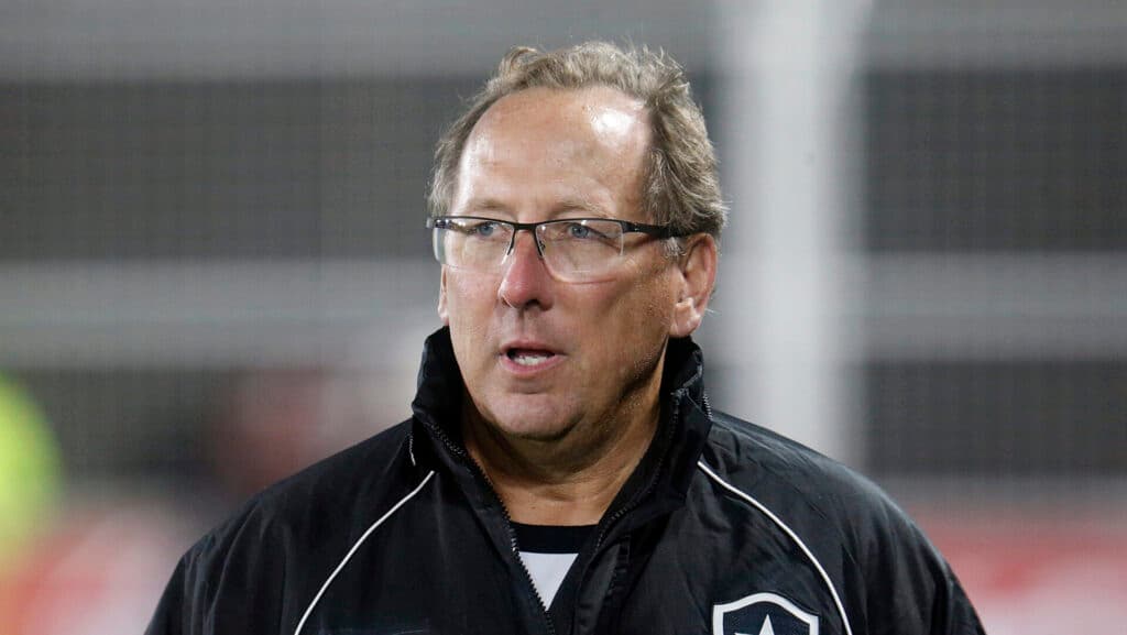 John Textor acusa atletas do São Paulo de manipulação a favor do Palmeiras