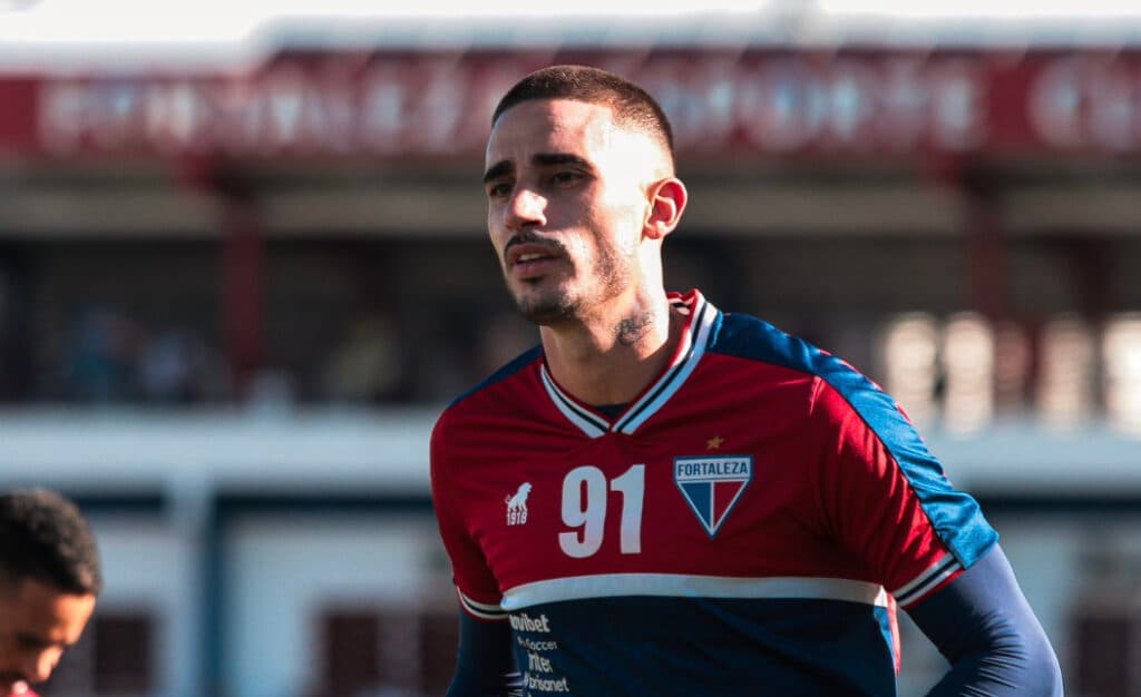 Como estão os jogadores vítimas do atentado ao ônibus do Fortaleza