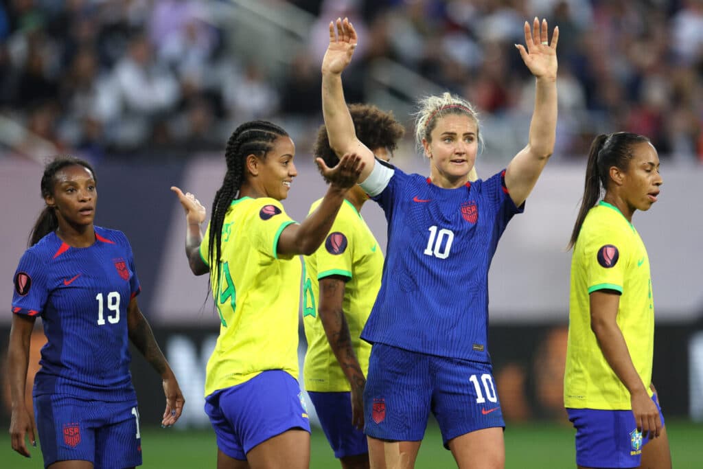 EUA vencem Brasil pelo placar mínimo e ficam com título da Copa Ouro