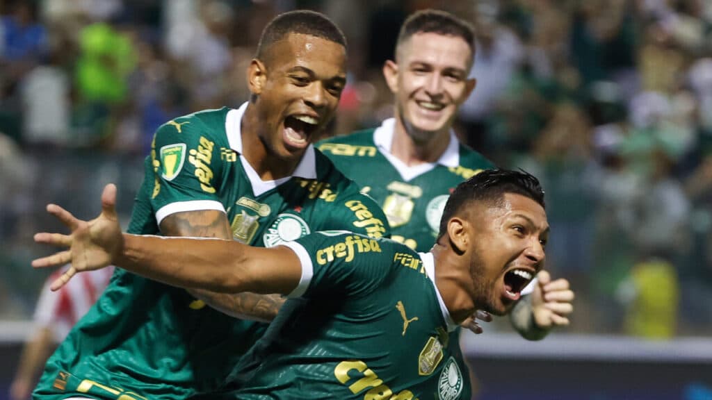 Palmeiras tem semana decisiva para definir futuro de Rony