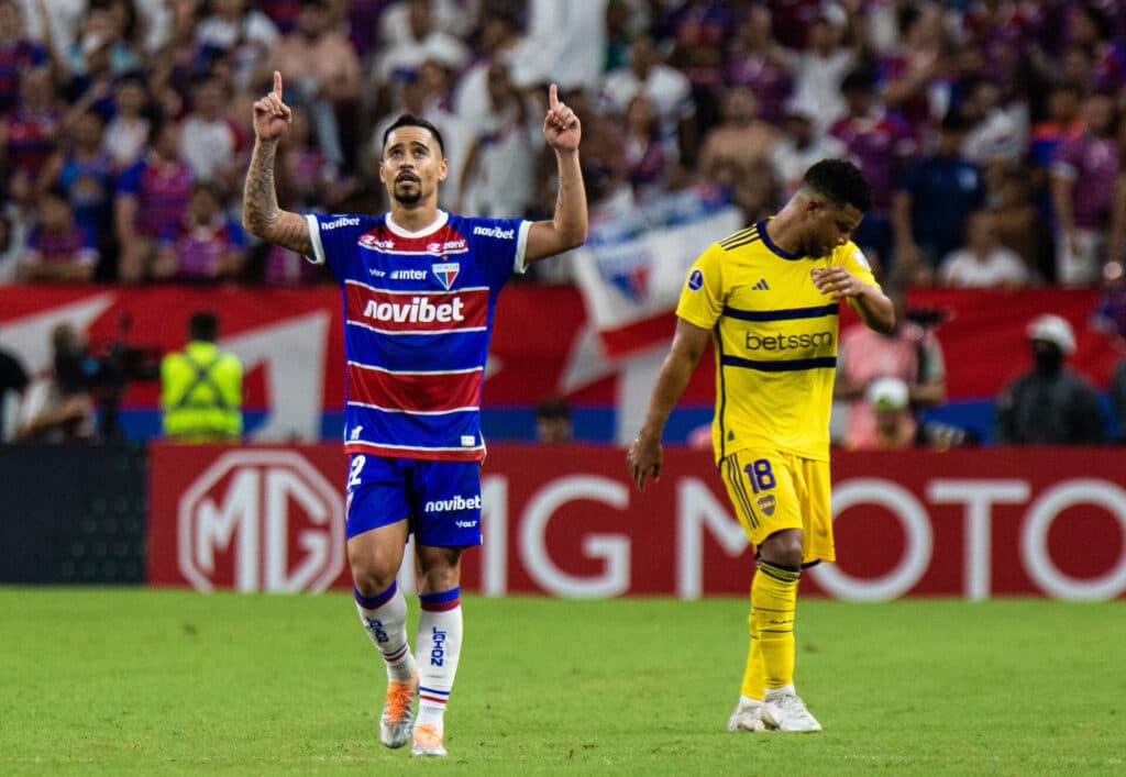 Fortaleza goleia o Boca Juniors e fica perto de avançar na Sul-Americana