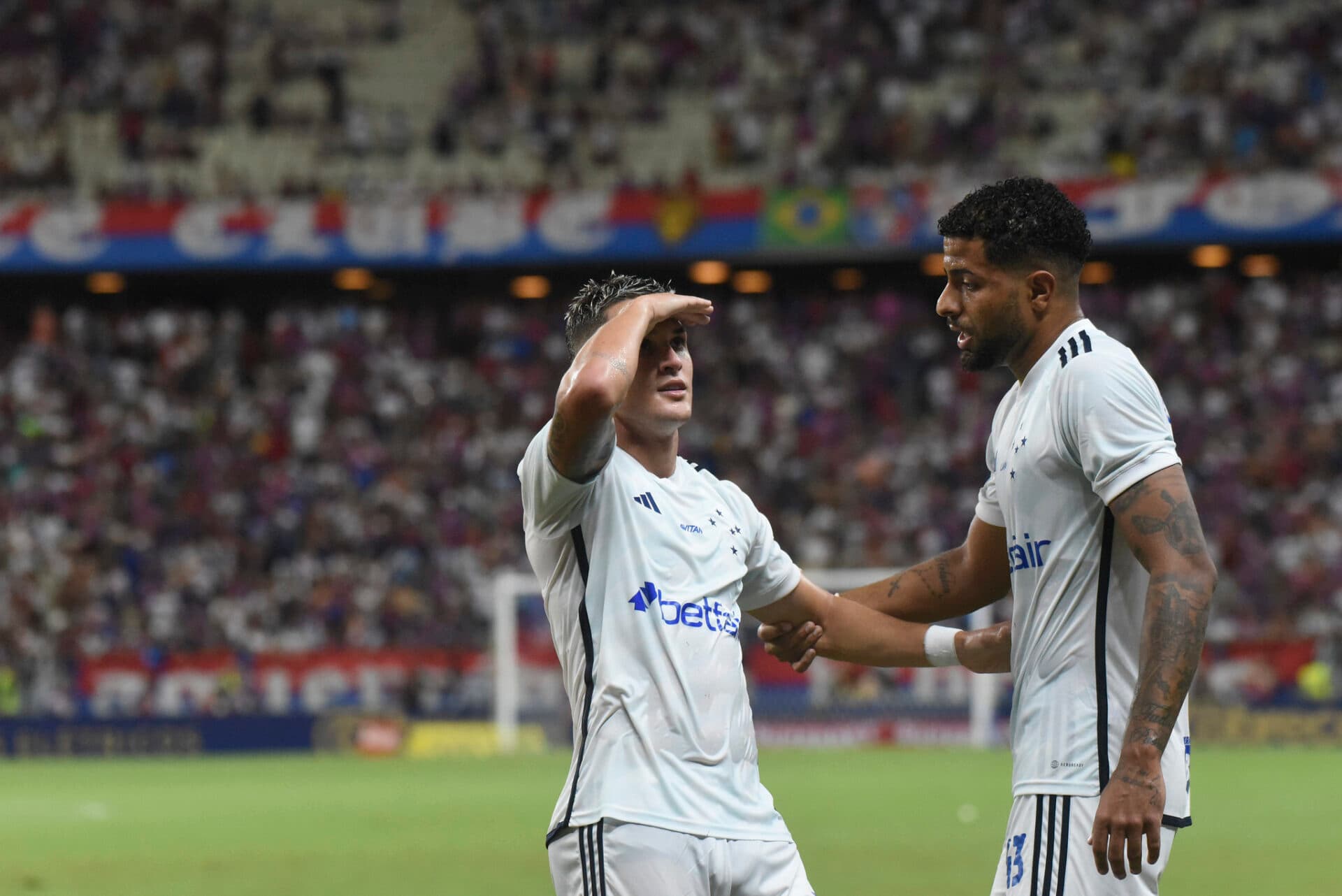 Brasileirão: Fortaleza e Cruzeiro só empatam com gol no fim