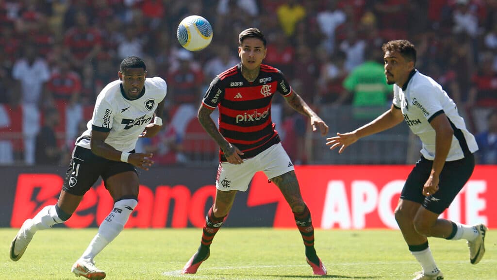 Botafogo x Flamengo: horário, escalações e onde assistir