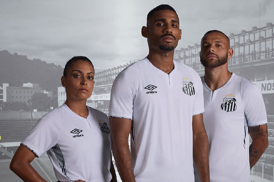 Santos festeja aniversário com novo uniforme em homenagem à Vila Belmiro