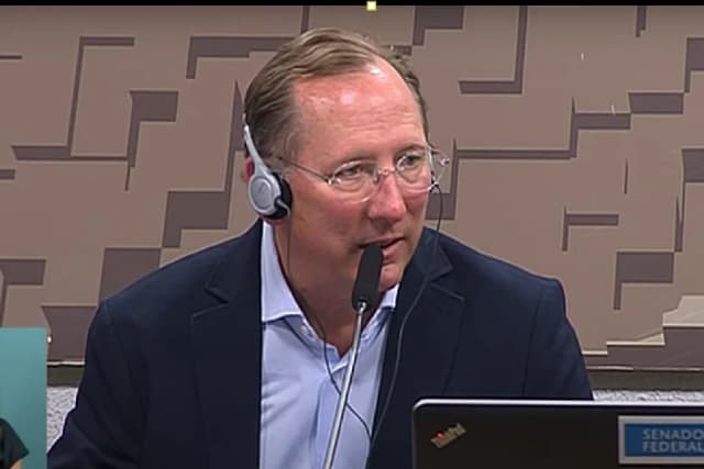 Transfer ban: o que é, como funciona e mais