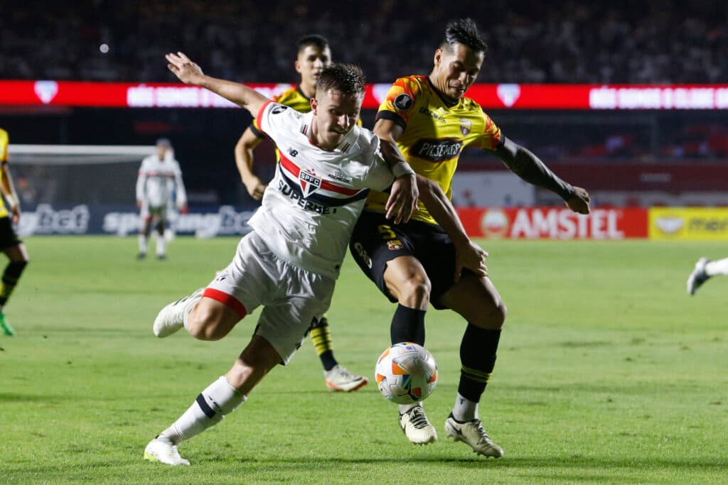 São Paulo fica no empate sem gols com o Barcelona pela Libertadores