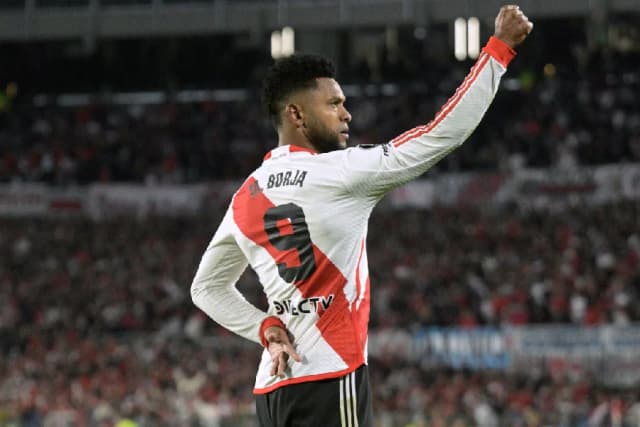 River Plate prepara barca de dispensas com Borja e mais sete