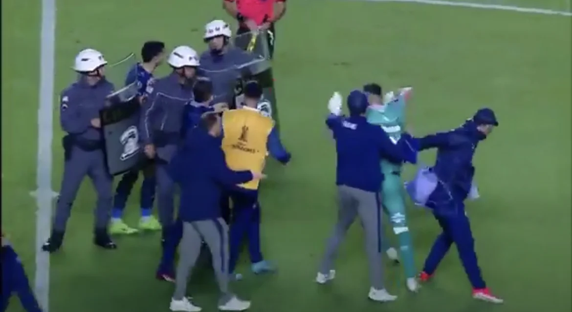 Jogadores do Talleres são detidos após derrota para o São Paulo