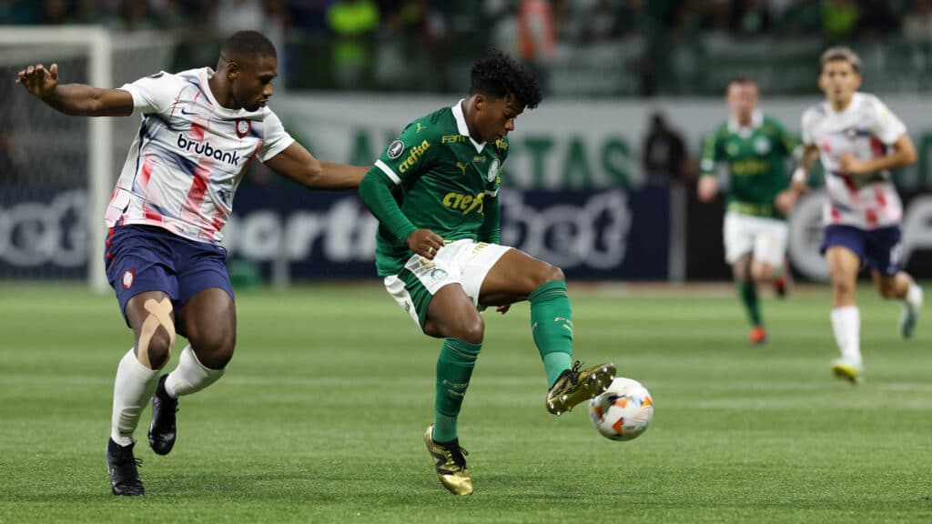 Palmeiras fica no empate com San Lorenzo na despedida de Endrick