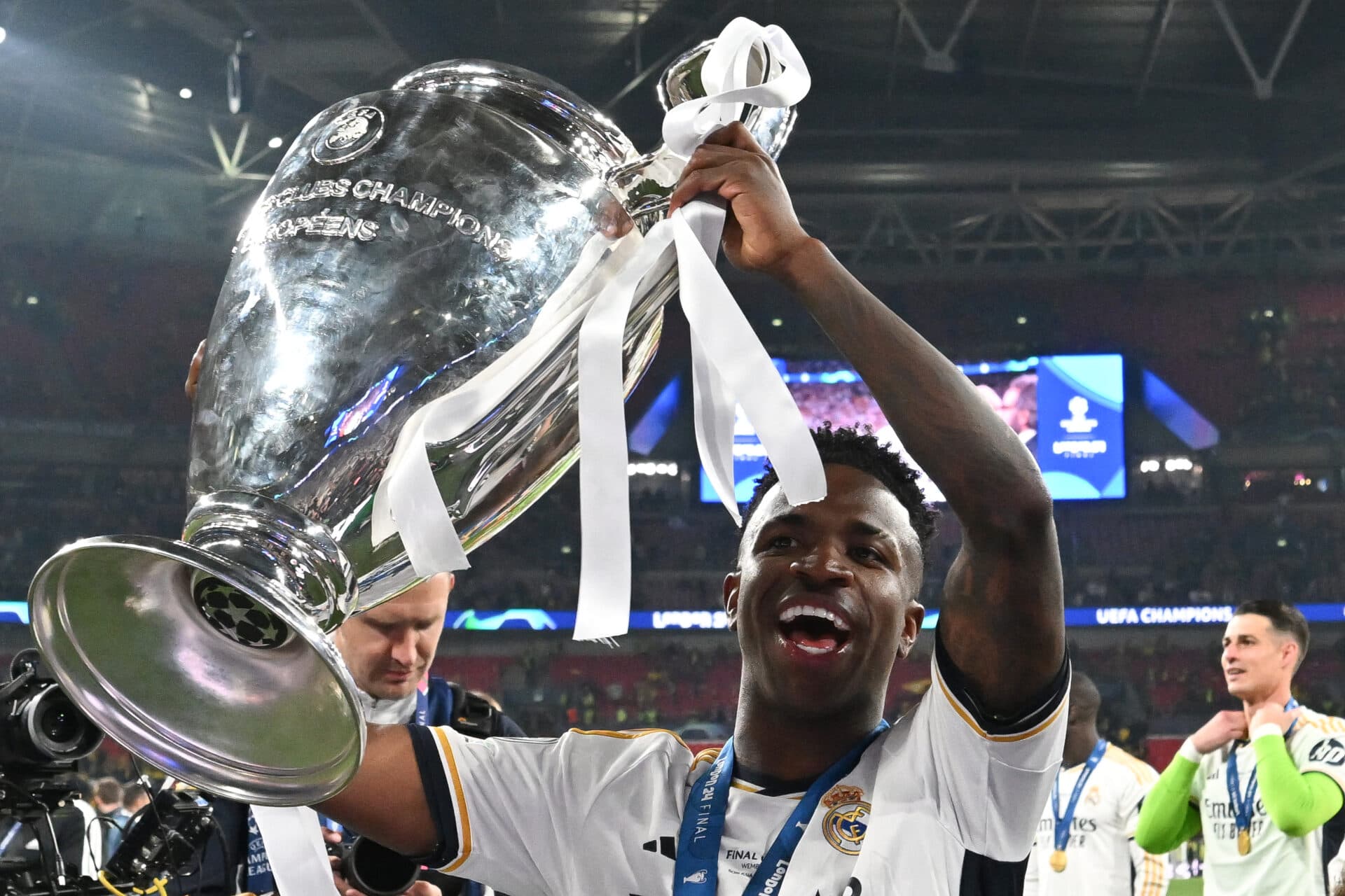 Vini Jr. é eleito o melhor da Champions; veja time ideal da Uefa