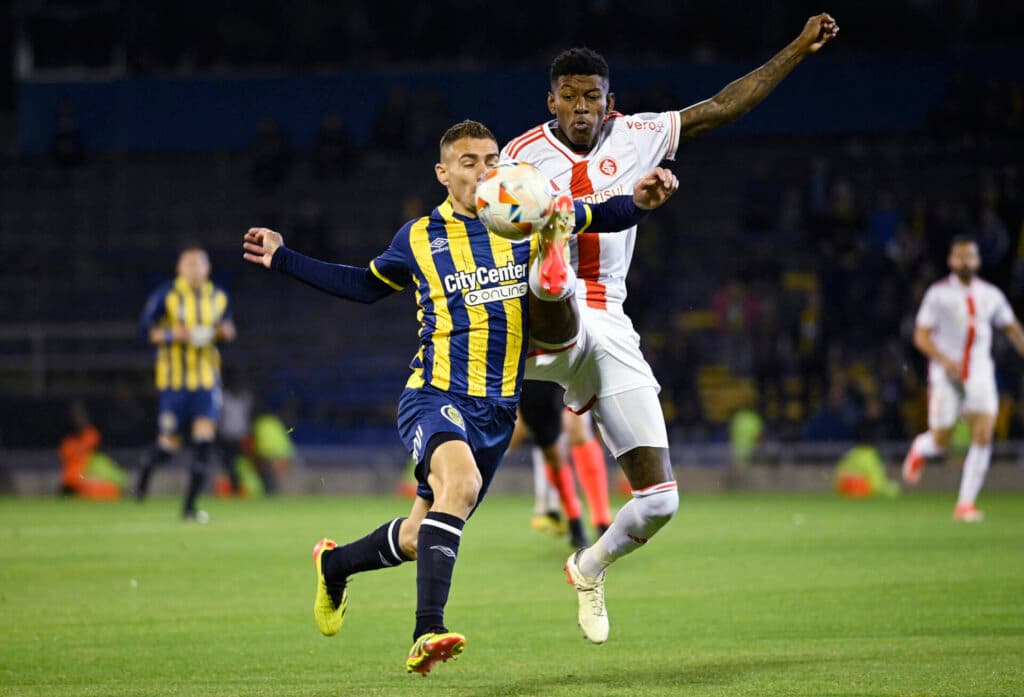 Inter larga atrás do Rosario Central em playoffs da Sul-Americana
