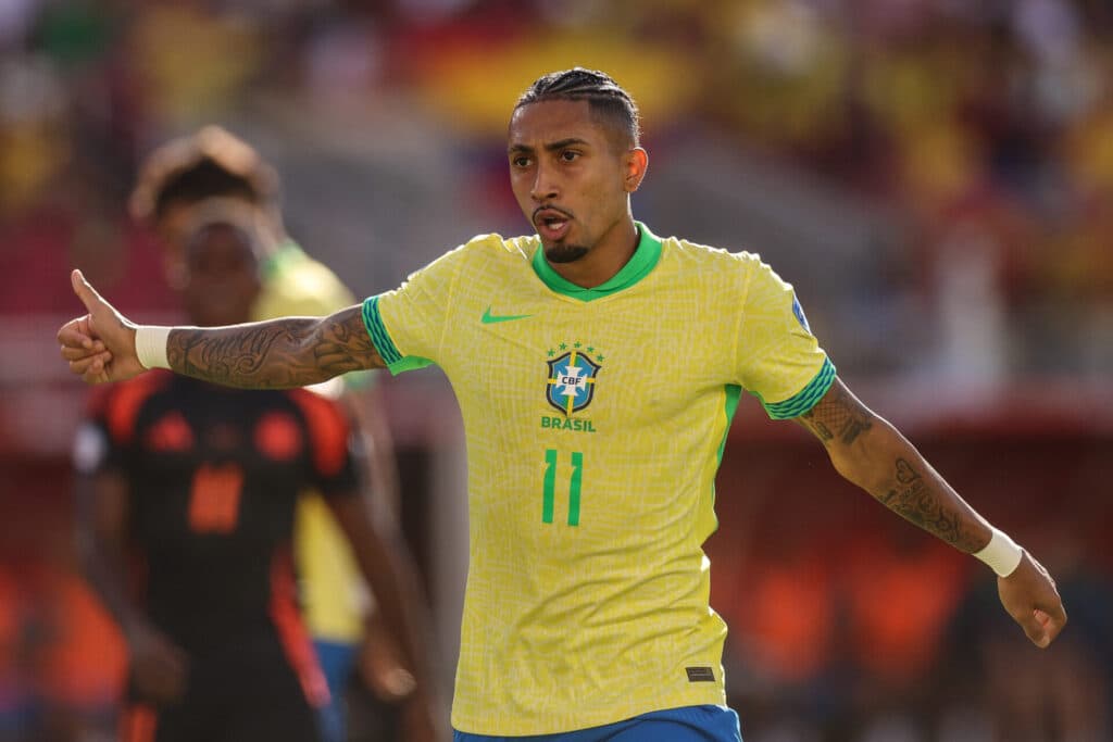 Brasil empata com Colômbia e vai enfrentar Uruguai sem Vini Jr.