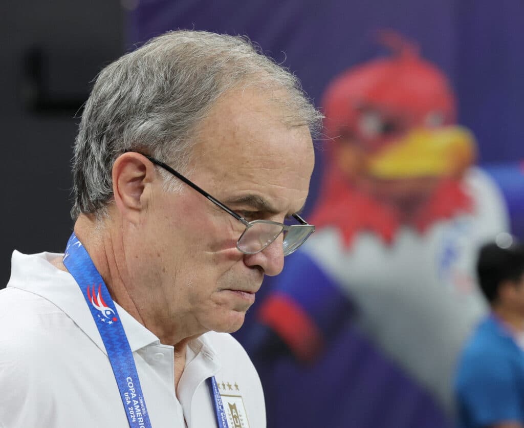 Problema inesperado em voo faz Uruguai rever preparação para semi