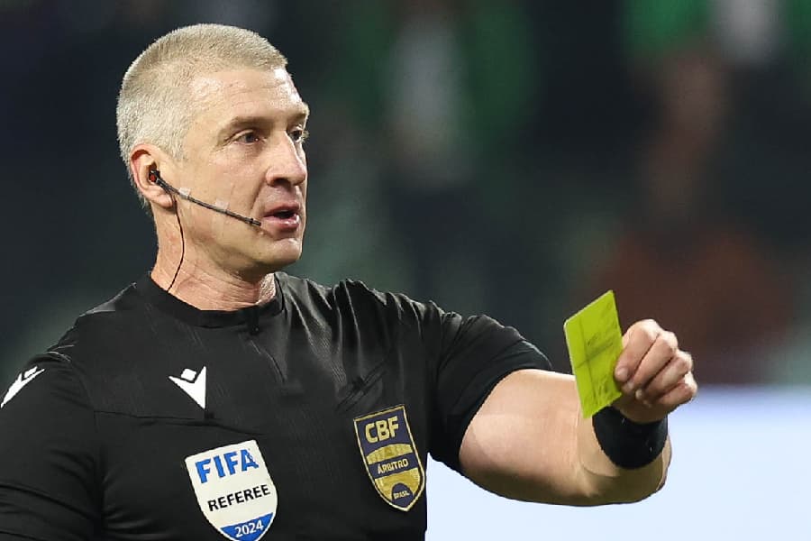 CBF divulga lista de árbitros selecionados para o quadro da FIFA em 2025