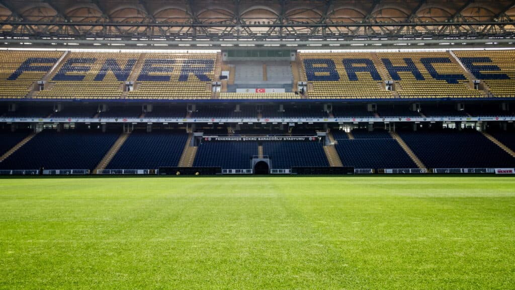 Fenerbahce x Ferencváros: onde assistir, horário e escalações na Europa League