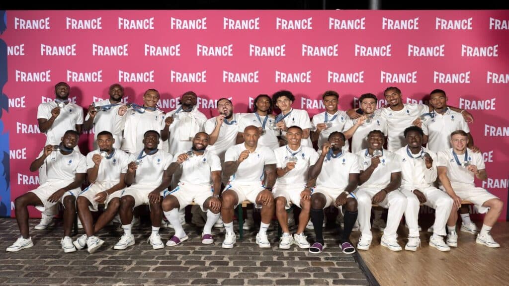 Henry deixa cargo de técnico da seleção francesa sub-21