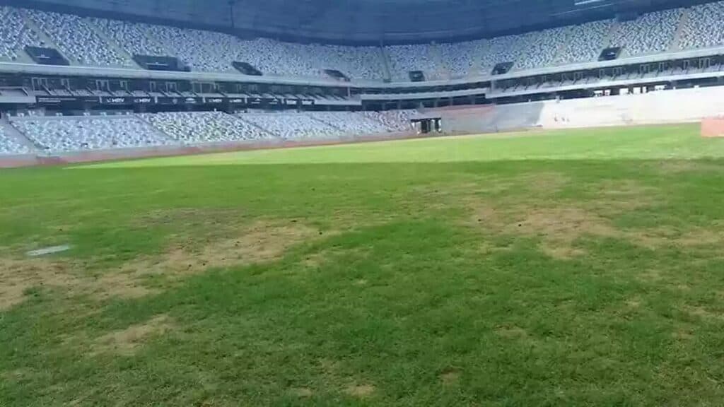 Gramado da Arena MRV é criticado pelo jornal argentino Olé