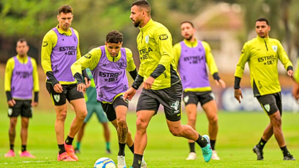 América-MG pode contar com volta de jogadores do DM
