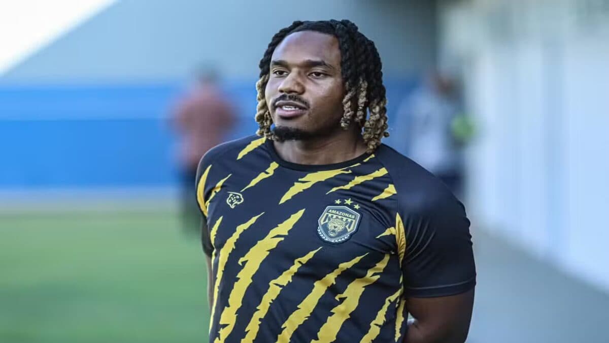 Belga no Amazonas? Conheça o atacante Joshua Eppiah
