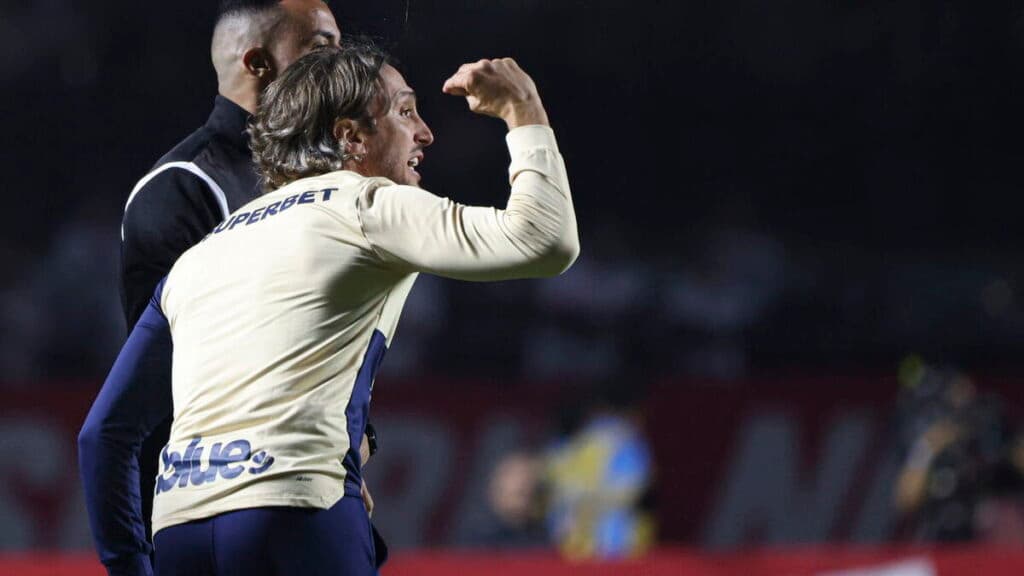Suspenso no clássico, Zubeldía, do São Paulo, já tomou 15 cartões