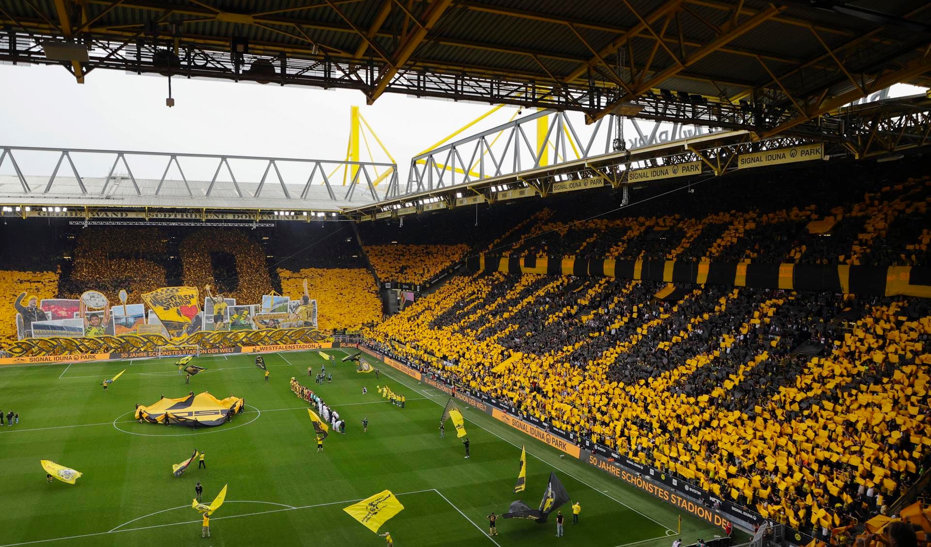 Borussia Dortmund perde em casa e se complica na Bundesliga