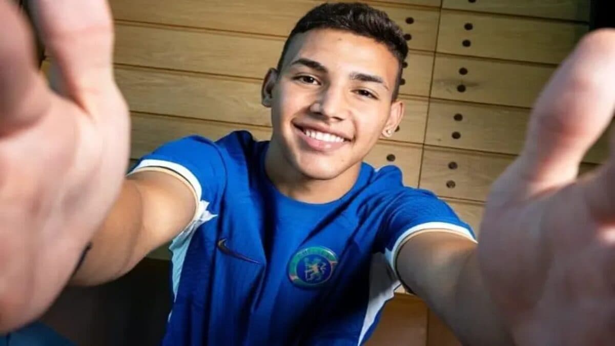 Conheça Deivid Washington, atacante na mira do Flamengo