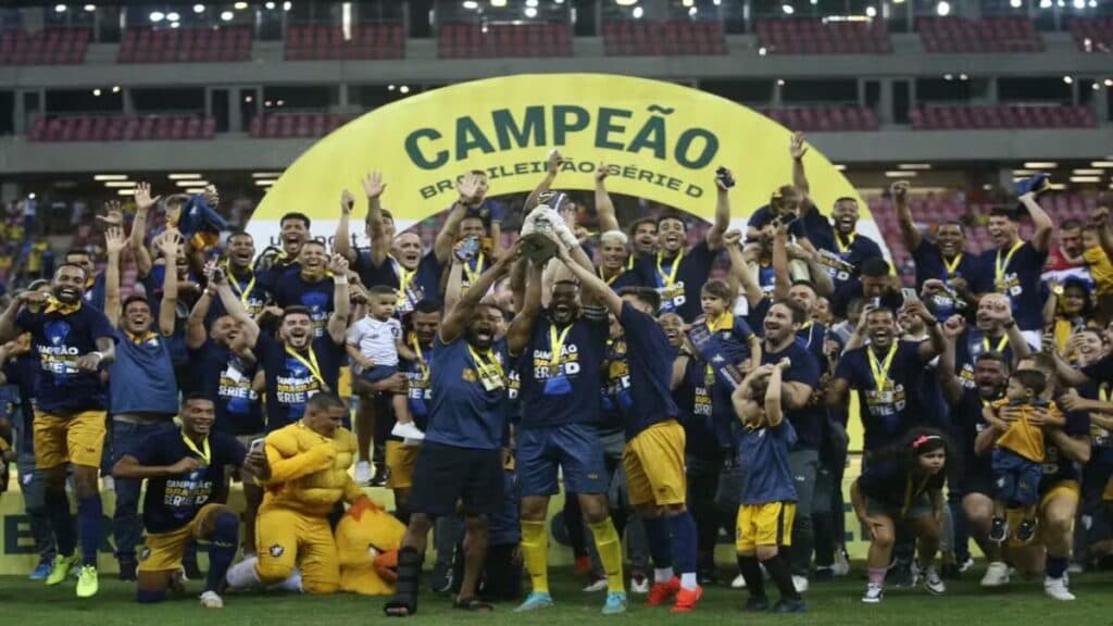 Retrô consegue reverter a final e é campeão da Série D