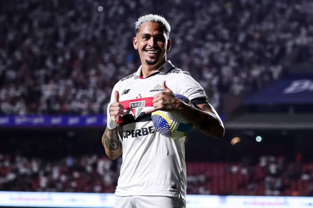 São paulo rejeita proposta de rival por Luciano