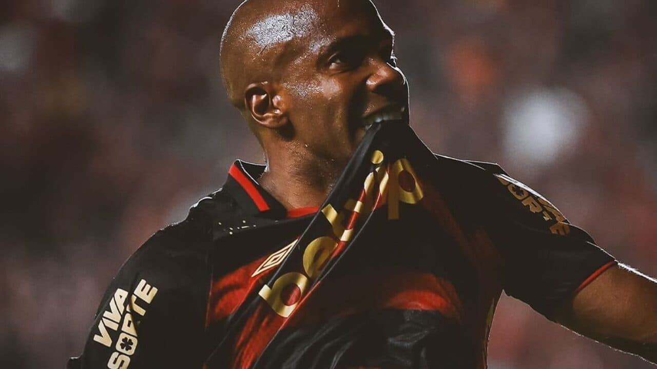 Sport goleia o Guarani e pressiona o Santos na série B