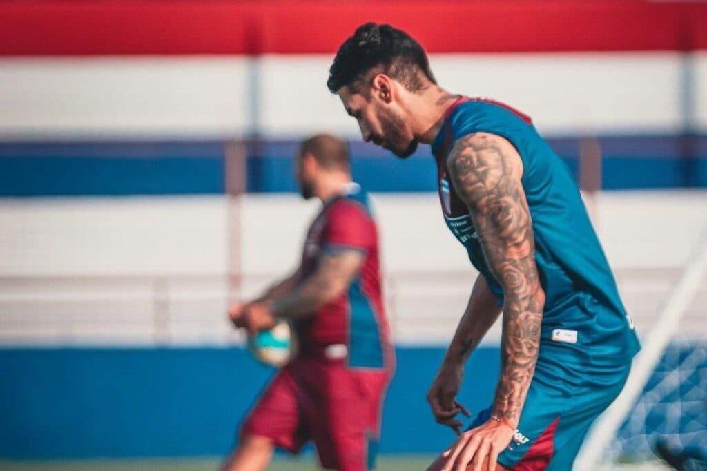 Futebol ao vivo: onde assistir aos jogos de hoje (16/10/2024)