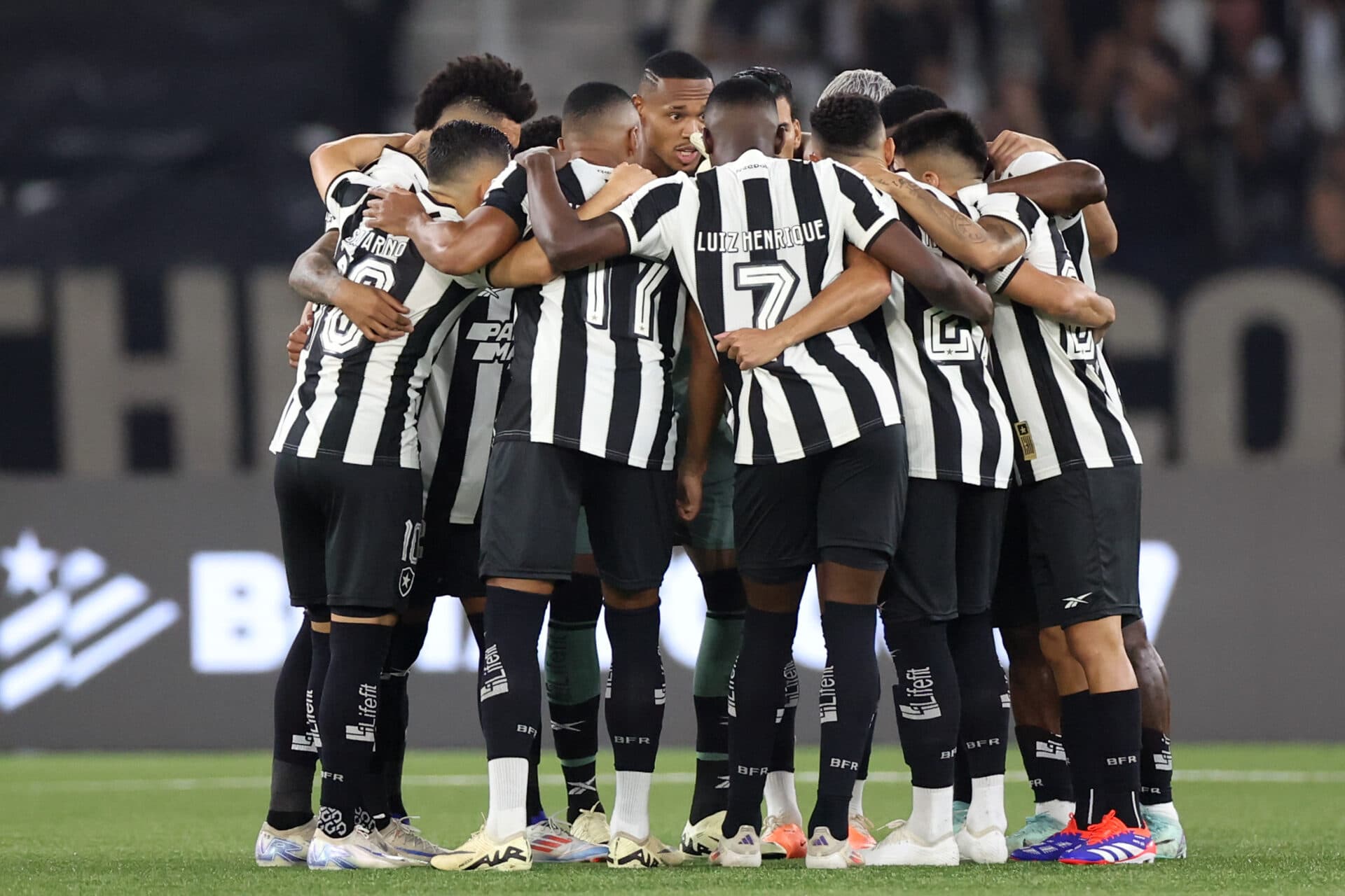 Botafogo bate 75% de chance de vencer o Brasileirão