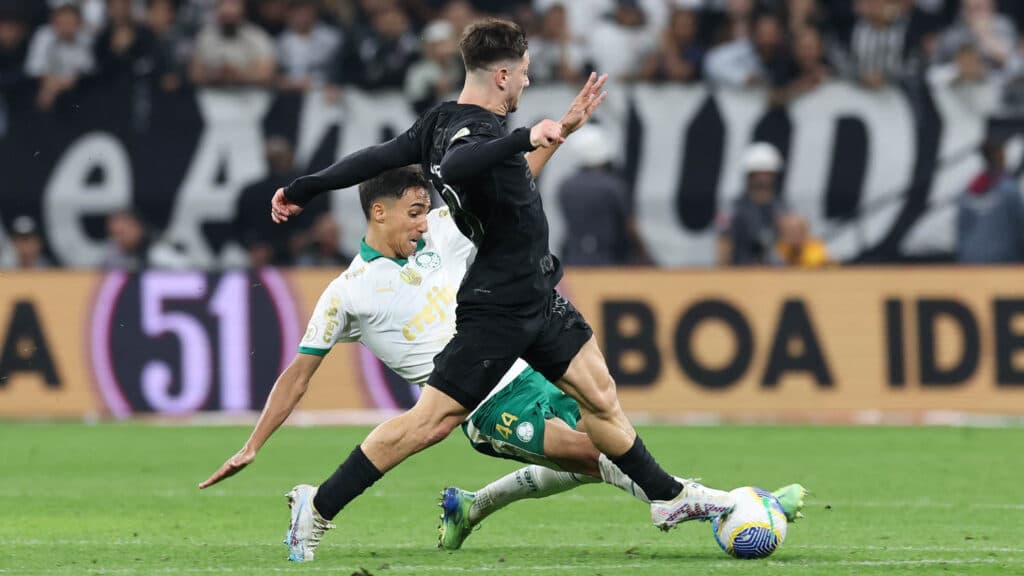 Corinthians quebra jejum de oito jogos e três anos contra Palmeiras