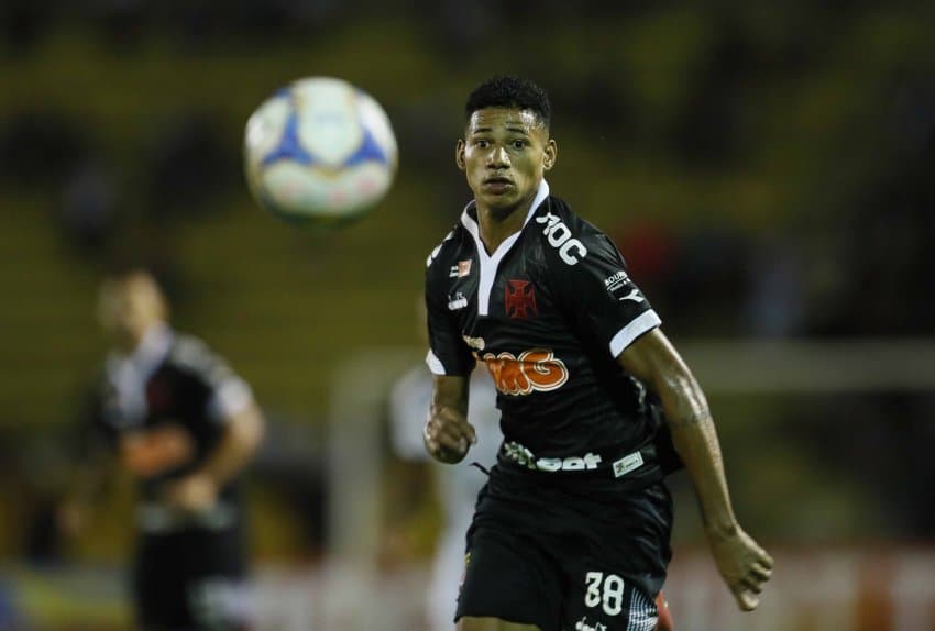 Vasco tem dívida de 3 milhões com o Volta Redonda por Marrony