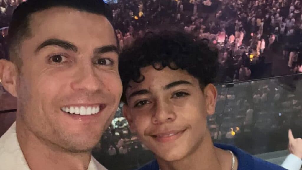 Filho de Cristiano Ronaldo comenta chance de jogar com o pai