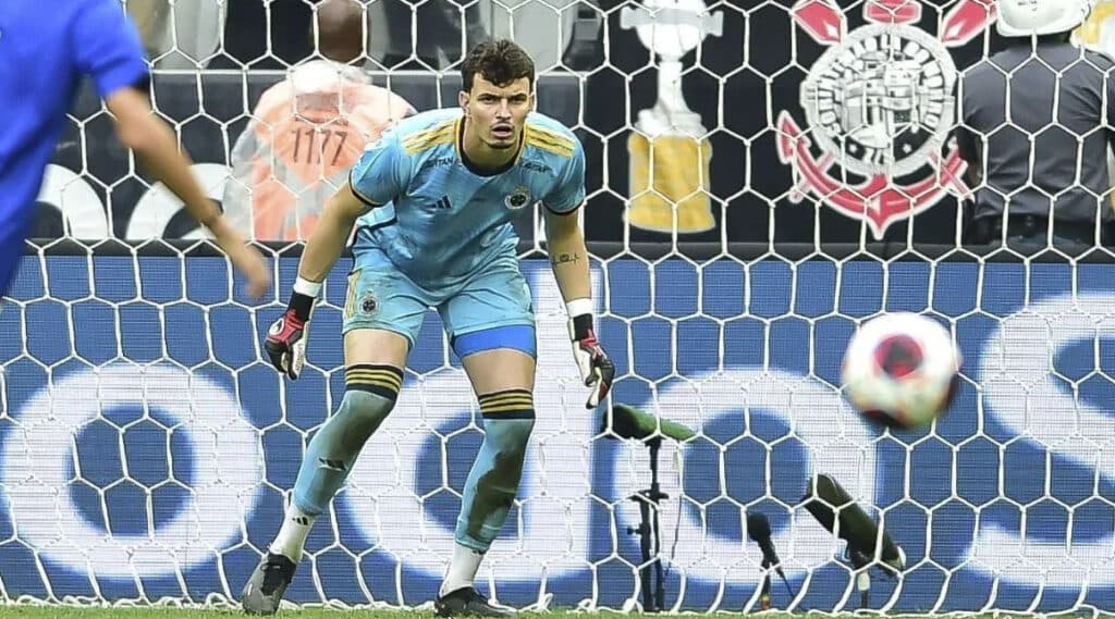 Cruzeiro pede desconvocação de goleiro da Seleção