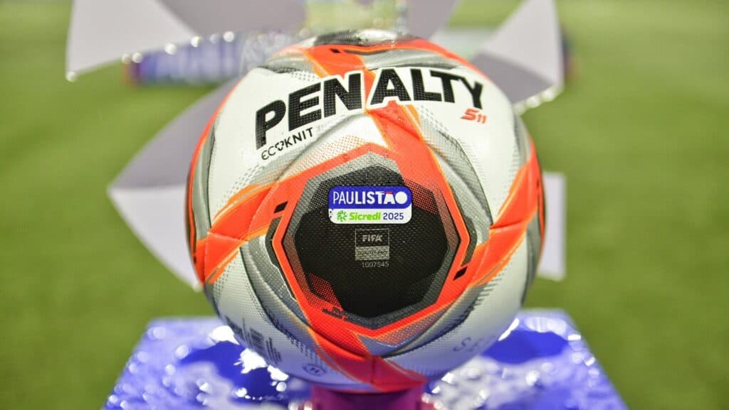 Penalty responde críticas de Neymar à bola: ‘Mais rápida e dinâmica’