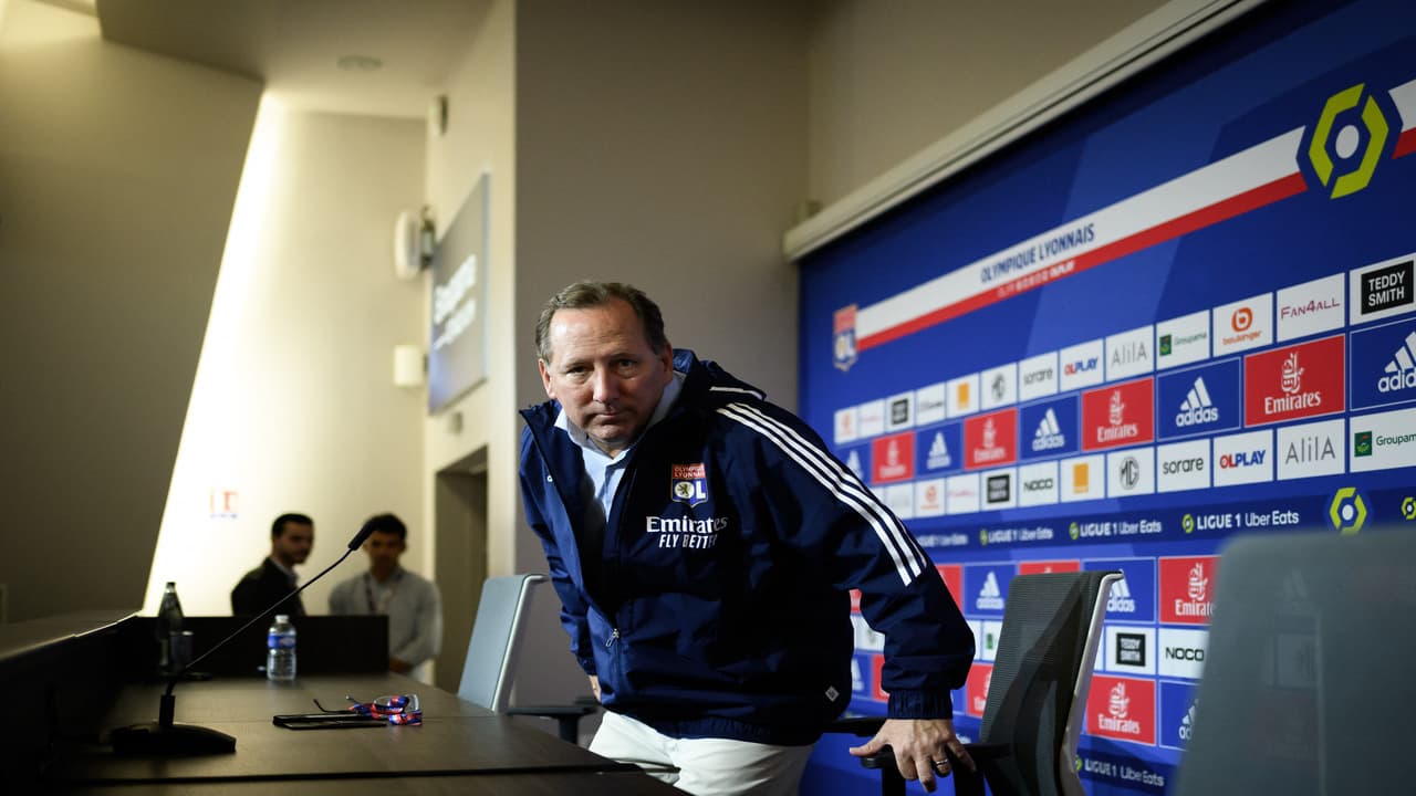 Qual a razão do clima tenso entre Textor e dono do PSG?