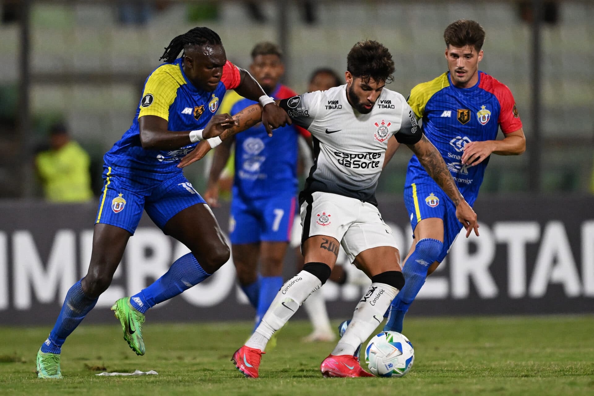 Corinthians tem estreia amarga na Libertadores com empate contra UCV