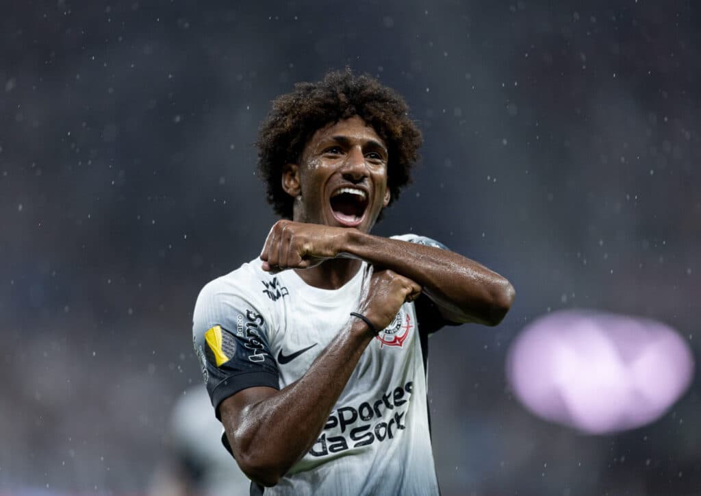 Corinthians faz lição contra o Noroeste e segue embalado no Paulistão