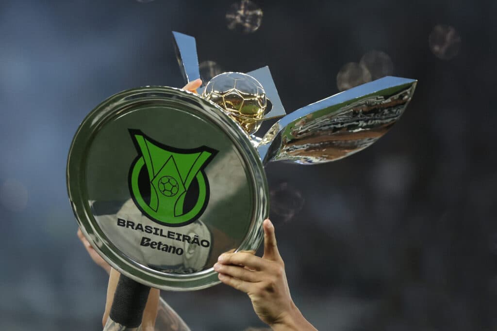 Flamengo líder, Palmeiras na cola: a classificação do Brasileirão atualizada