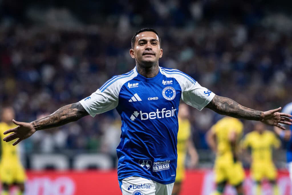 Cruzeiro bate Mirassol com gols de Dudu e Gabigol
