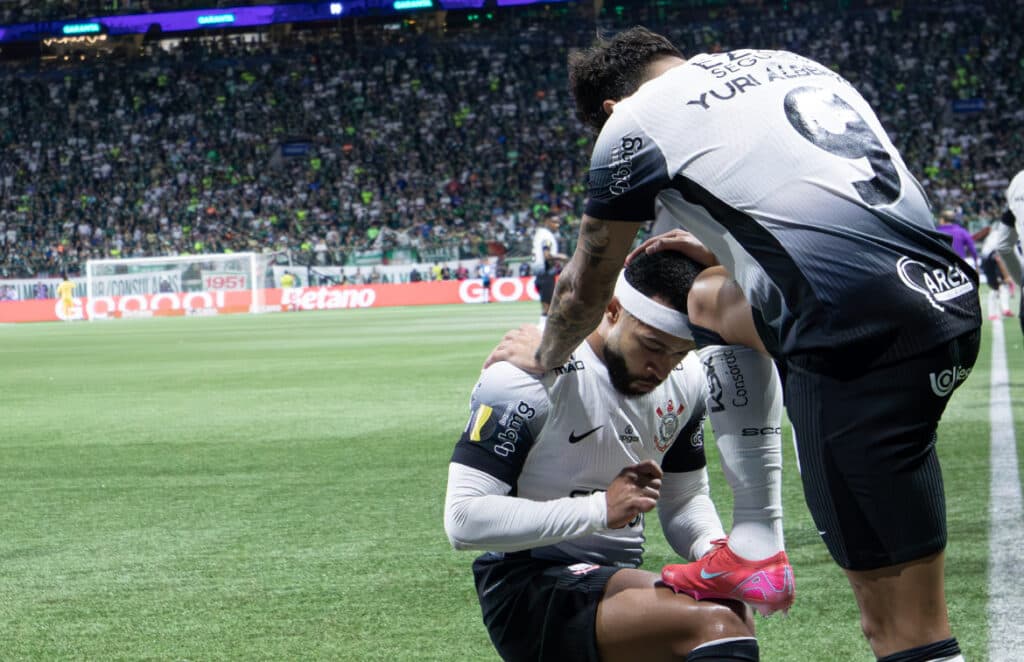 Memphis e Yuri, a dupla que mais participa de gols no Brasil