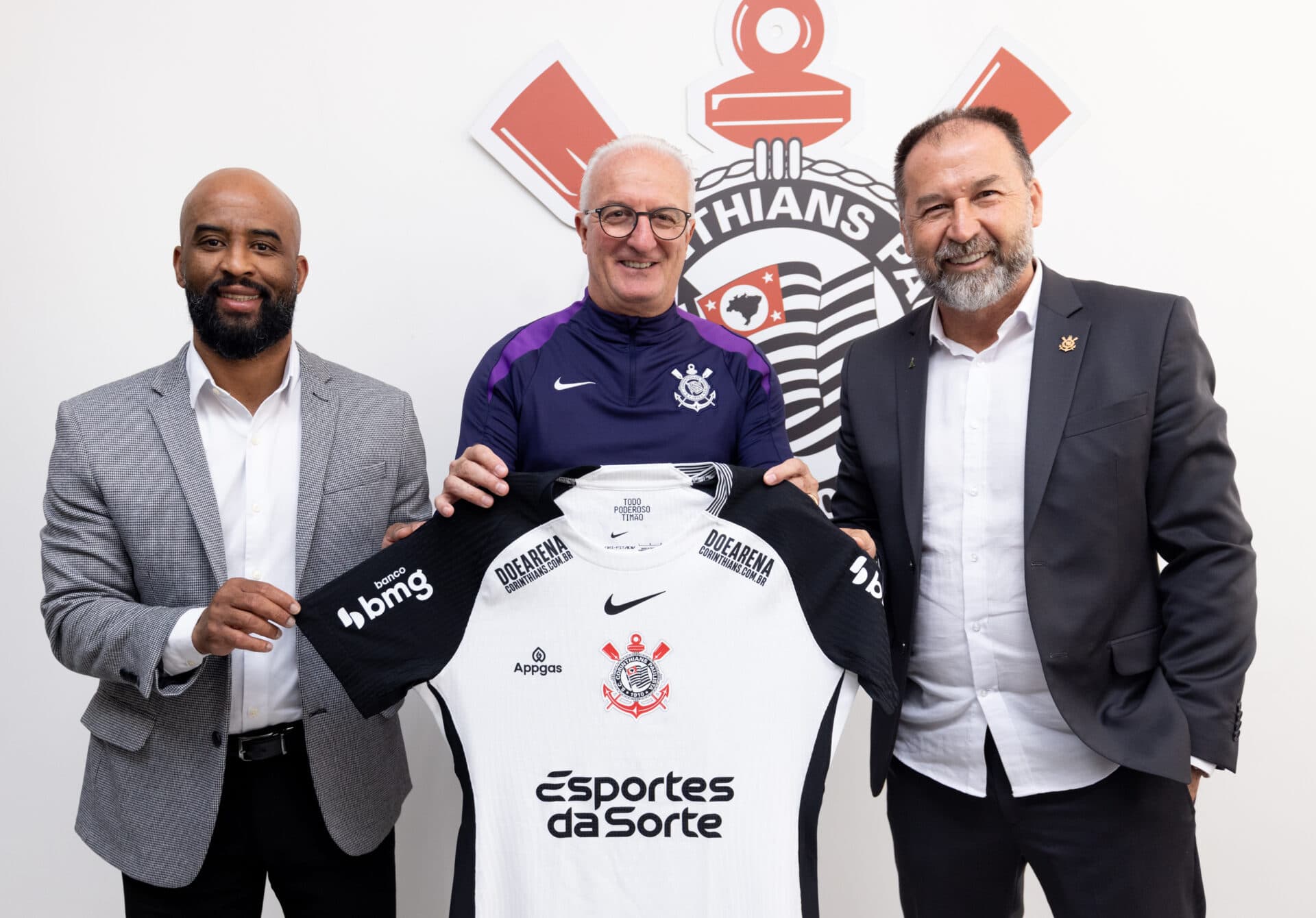 Fim da novela: Corinthians anuncia a contratação de Dorival Júnior