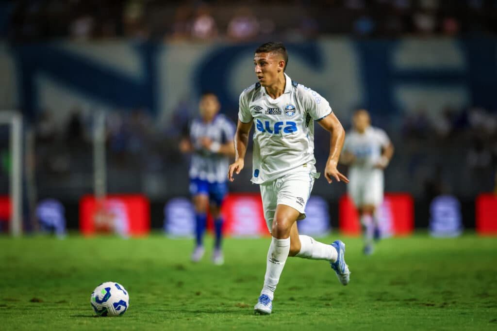 CSA vence Grêmio no final em jogo de viradas pela Copa do Brasil